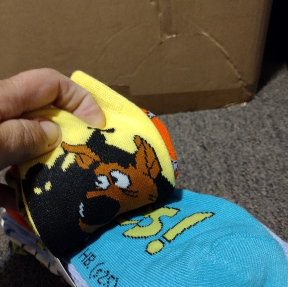 Scooby-Doo Crew Socks 6 Pair Size 4-10 - Picture 5 of 6